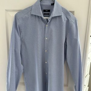 Hugo Boss slim fit men’s button down dress shirt